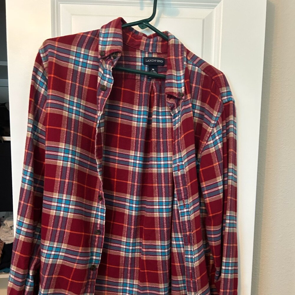 Men's Medium Vintage Plaid Flannel Button Down.